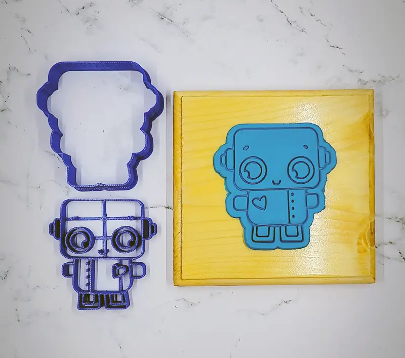 Adorable Robotic Cookie Cutter Set (2-Piece) 1