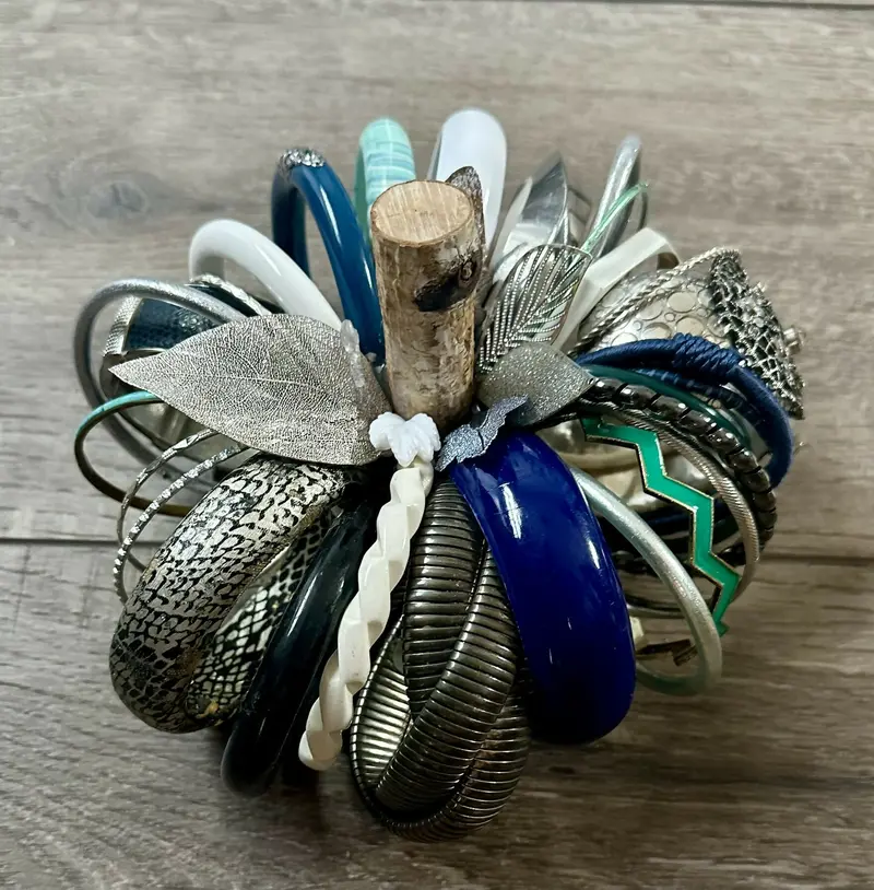 Blue Glass Bangle Pumpkin Ornament – Sleek Tabletop Decor 1