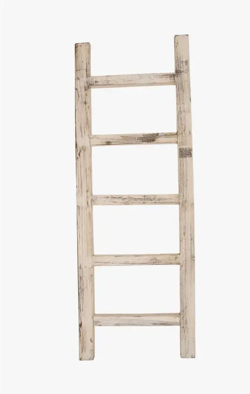 Wooden Blanket Ladder For Farmhouse Living Rooms 1